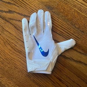Nike Vapor Jet Football Receiving Glove Brand New (without tags) Medium